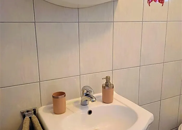 快乐公寓 公寓 *