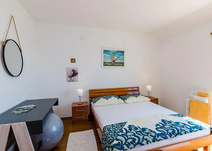 快乐公寓 察夫塔特